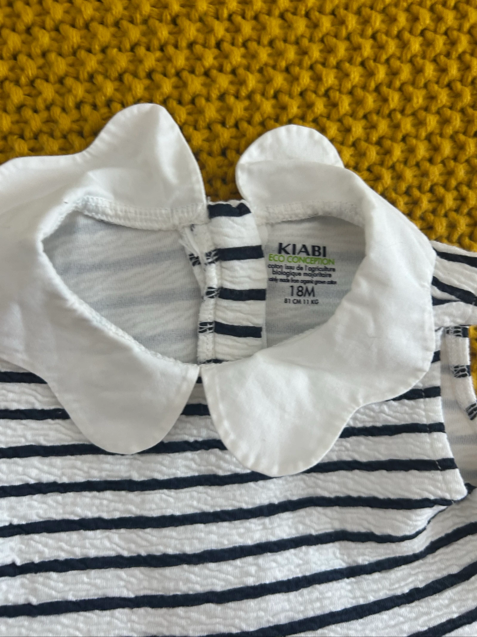 Lote vestido marinero Kiabi y body cuello volanté Petit Bateau 18 meses (81cm) – photo 3